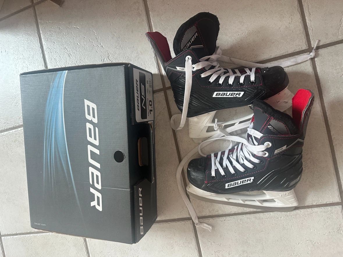 Bauer NS Junior Hockey Skates Size 1.0