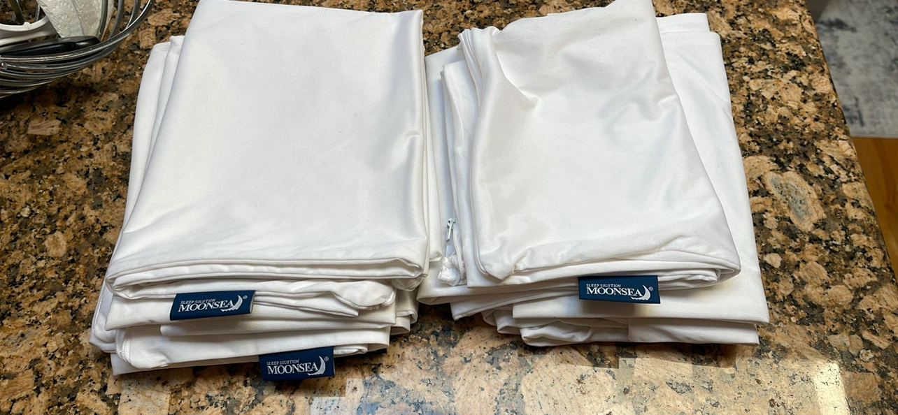Pillowcase protectors - photo 4