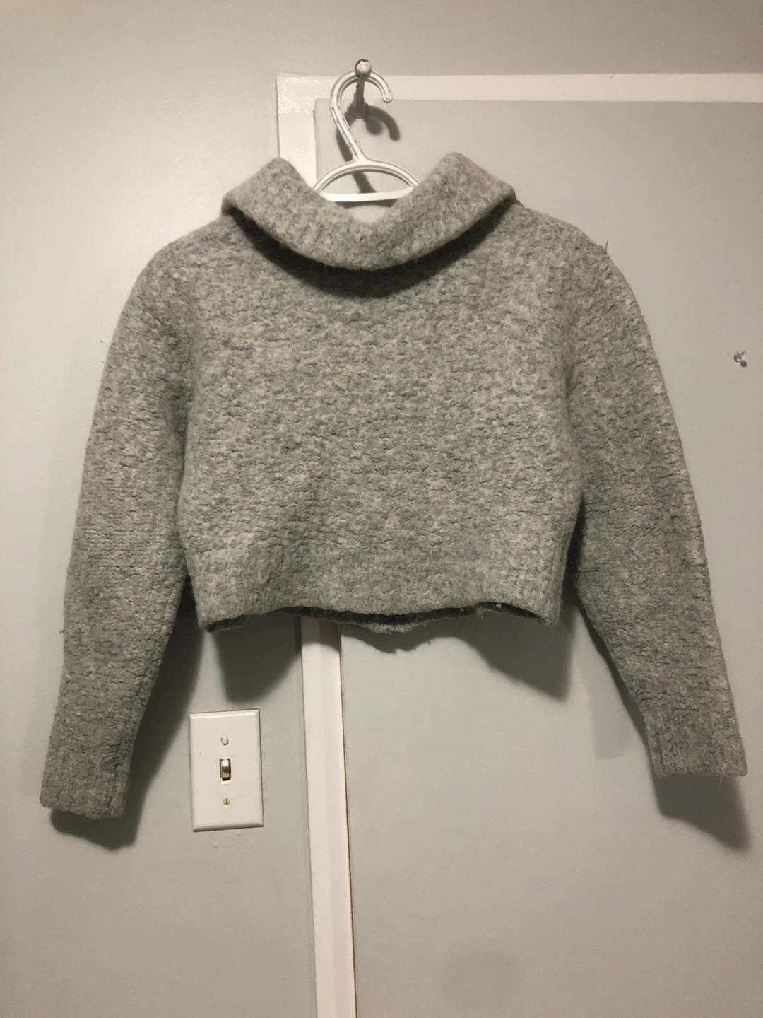 Alfred Free Grey Cropped Zip-Up Sweater - photo 3