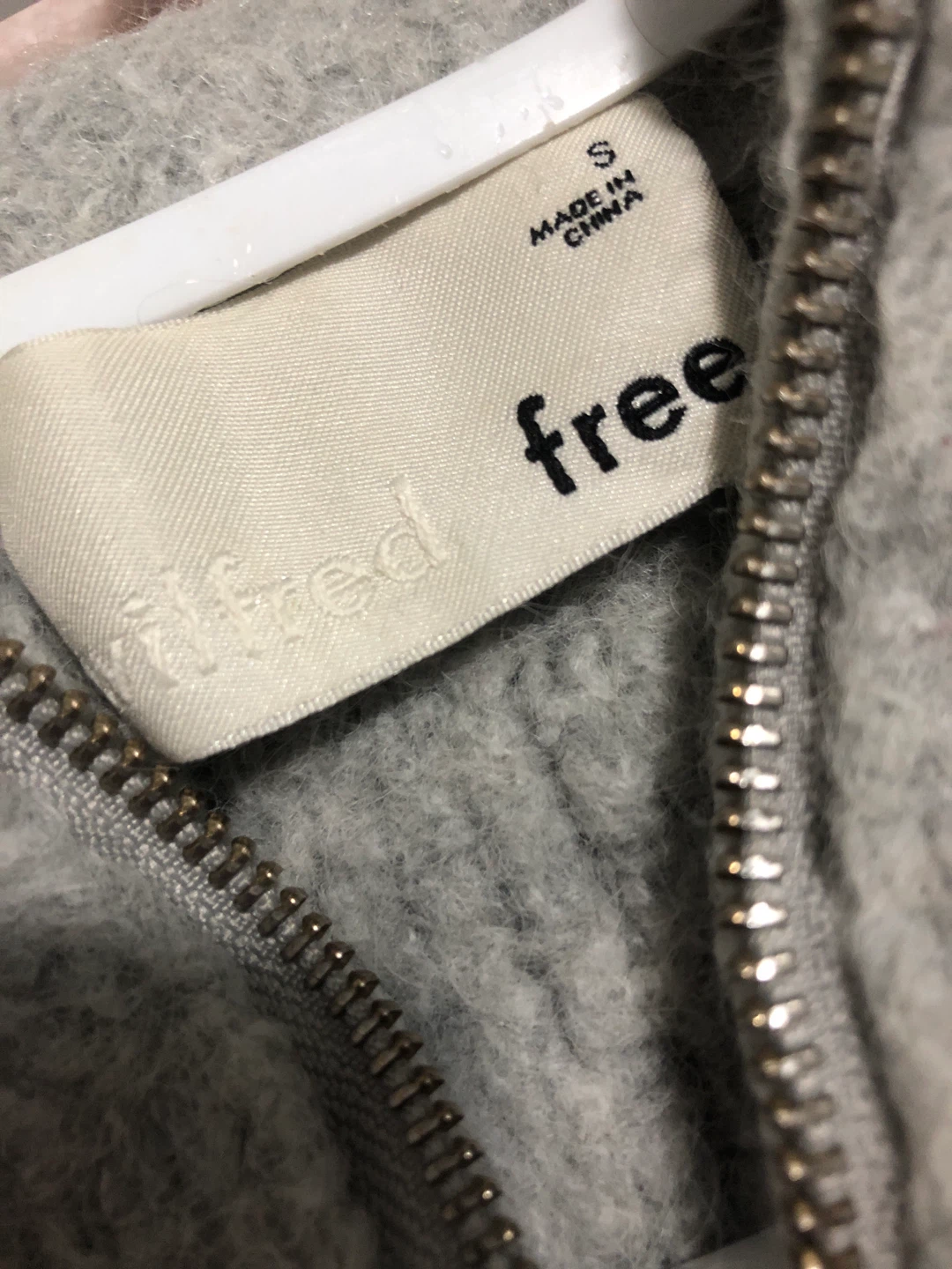 Alfred Free Grey Cropped Zip-Up Sweater - photo 5