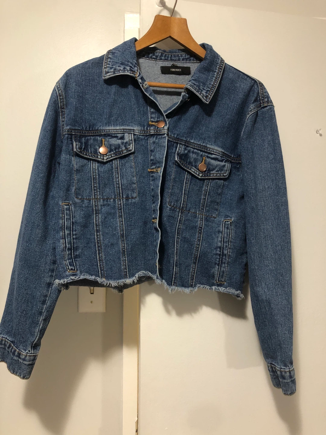 Forever 21 Medium Denim Jacket with Sequin Leopard Patch - photo 2