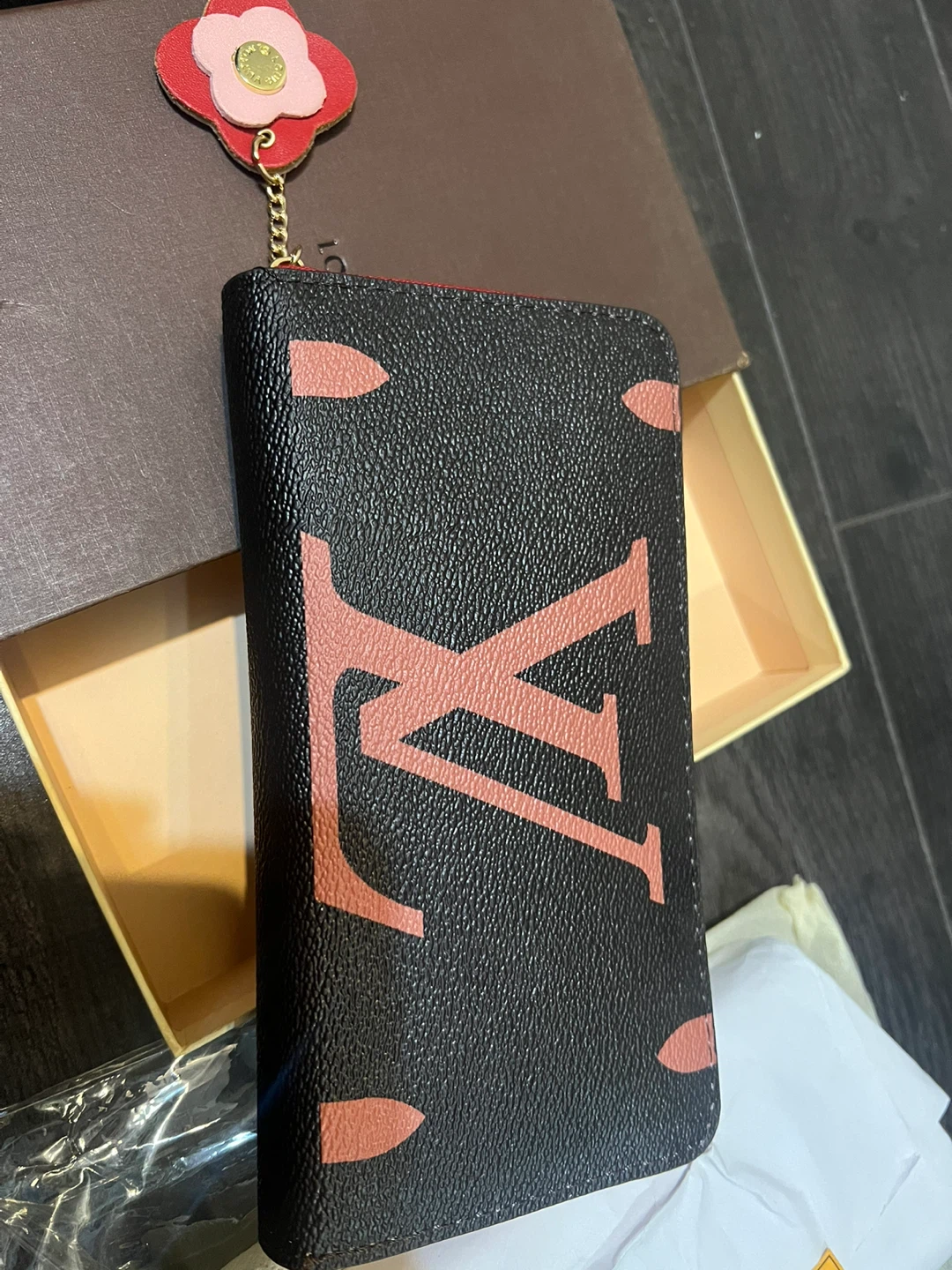 Louis Vuitton Monogram Giant Zippy Wallet - photo 5