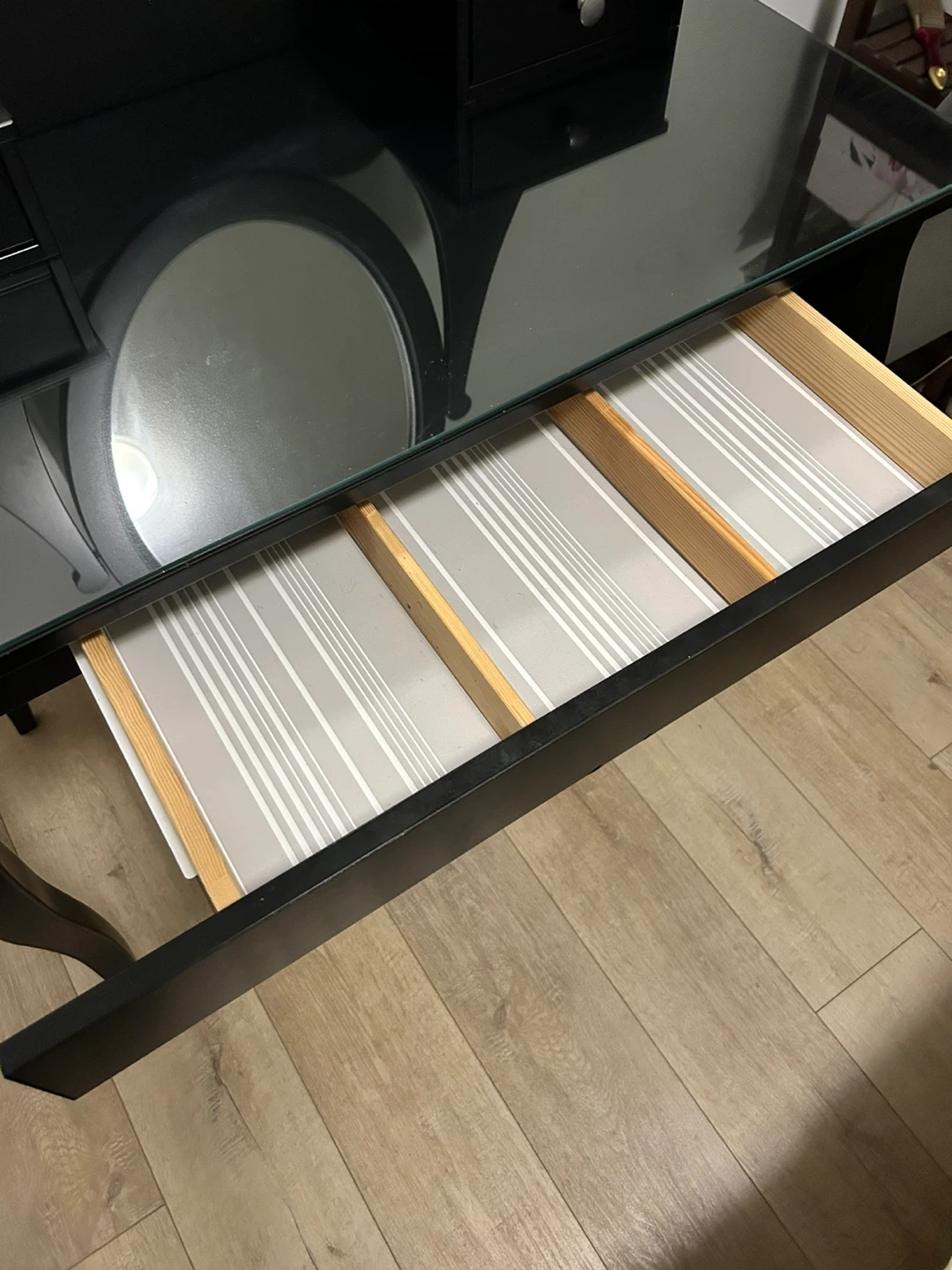 Ikea Vanity Table with Oval Mirror - photo 3