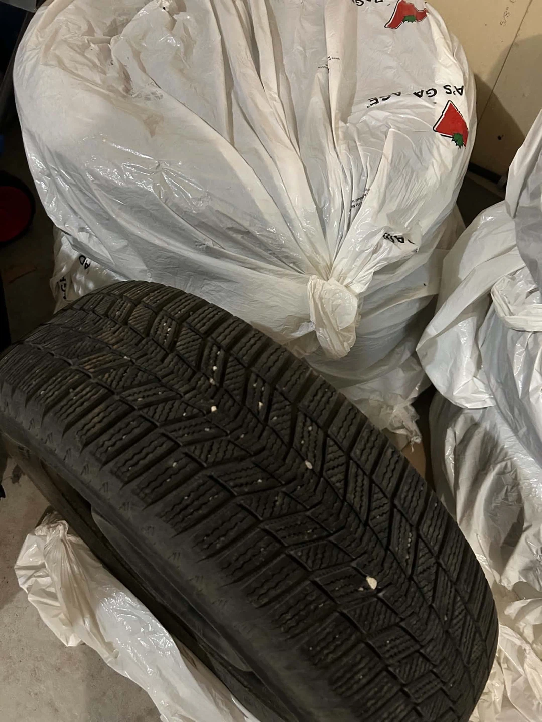 Continental 195/65R15 Winter Tire with Rim