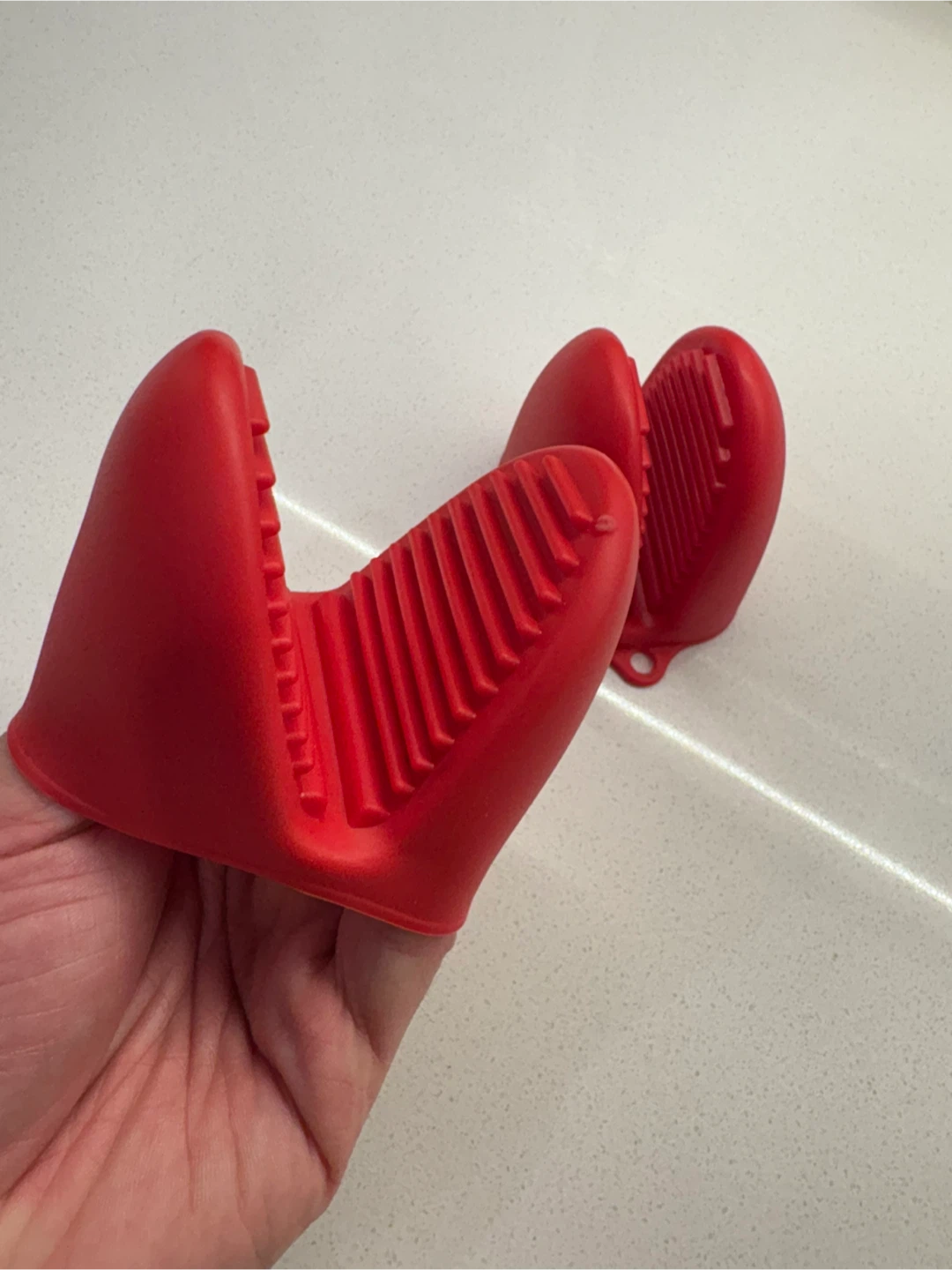Mini Silicon Oven Mitts - photo 2
