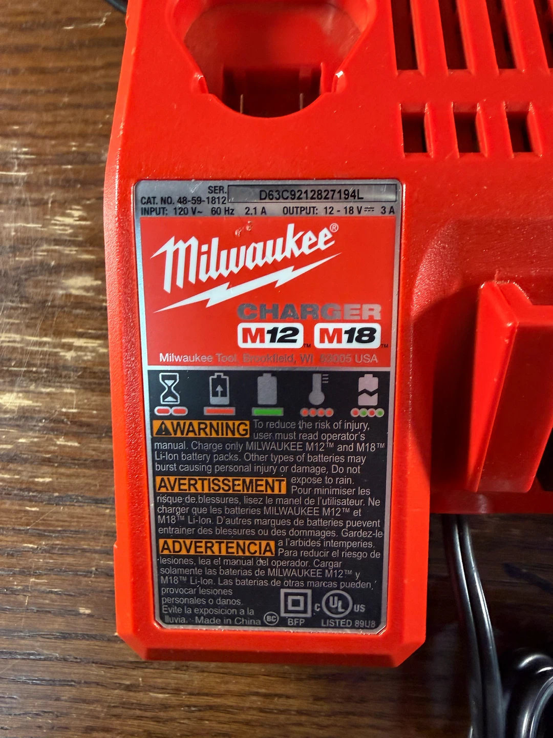 Milwaukee M12/M18 Lithium-Ion Battery Multi-Voltage Charger - photo 2