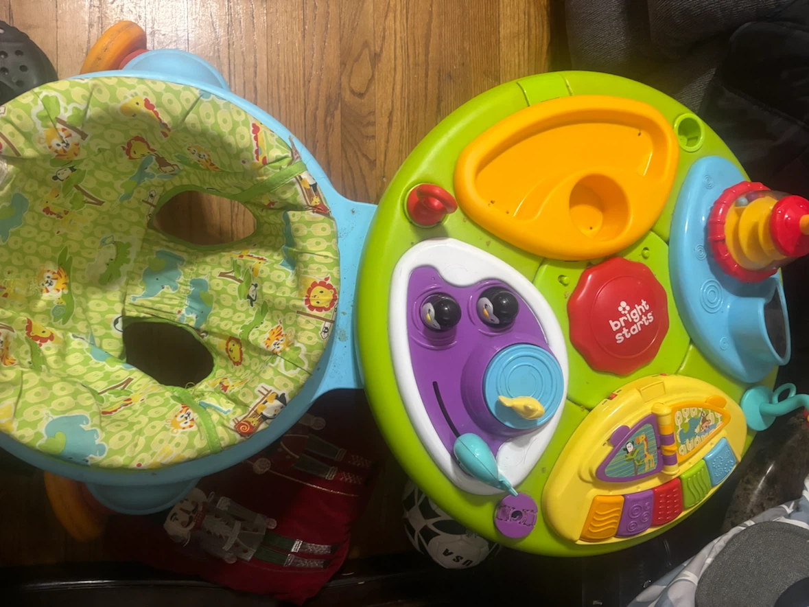 Bright Starts Activity Station - photo 3