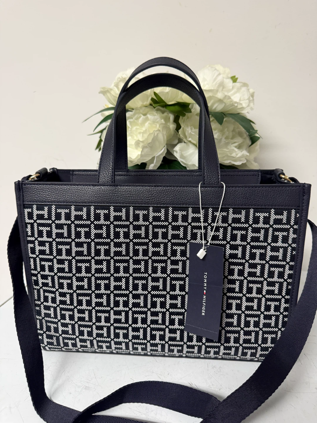 Tommy Hilfiger Monogram Tote Bag - photo 2