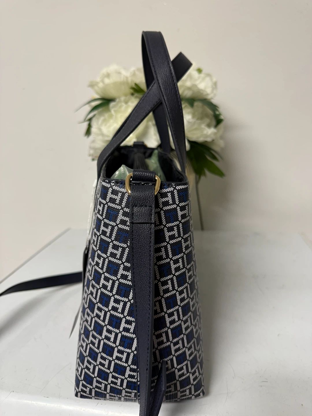 Tommy Hilfiger Monogram Tote Bag - photo 3