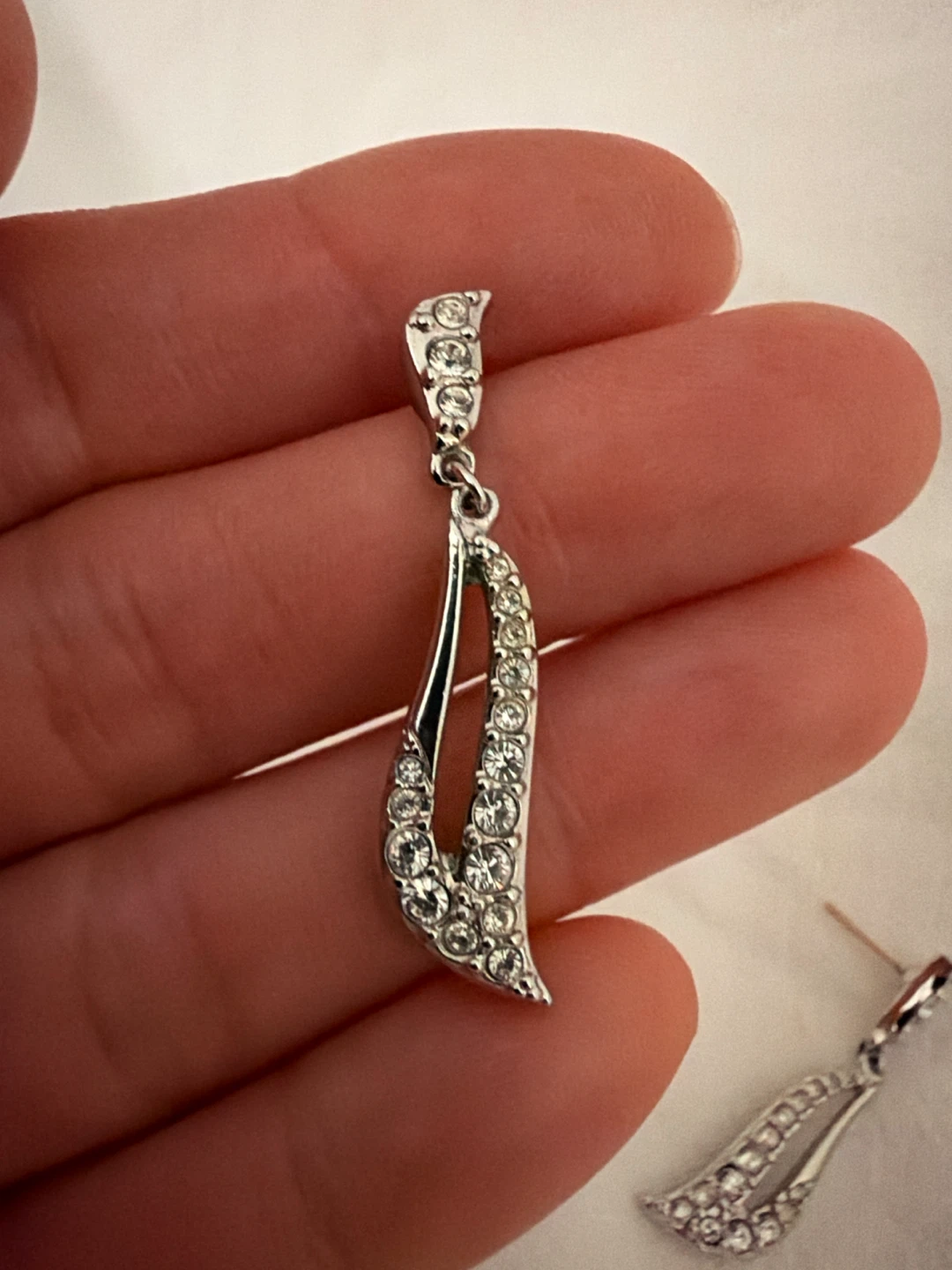 Silver-toned crystal drop earrings - photo 2