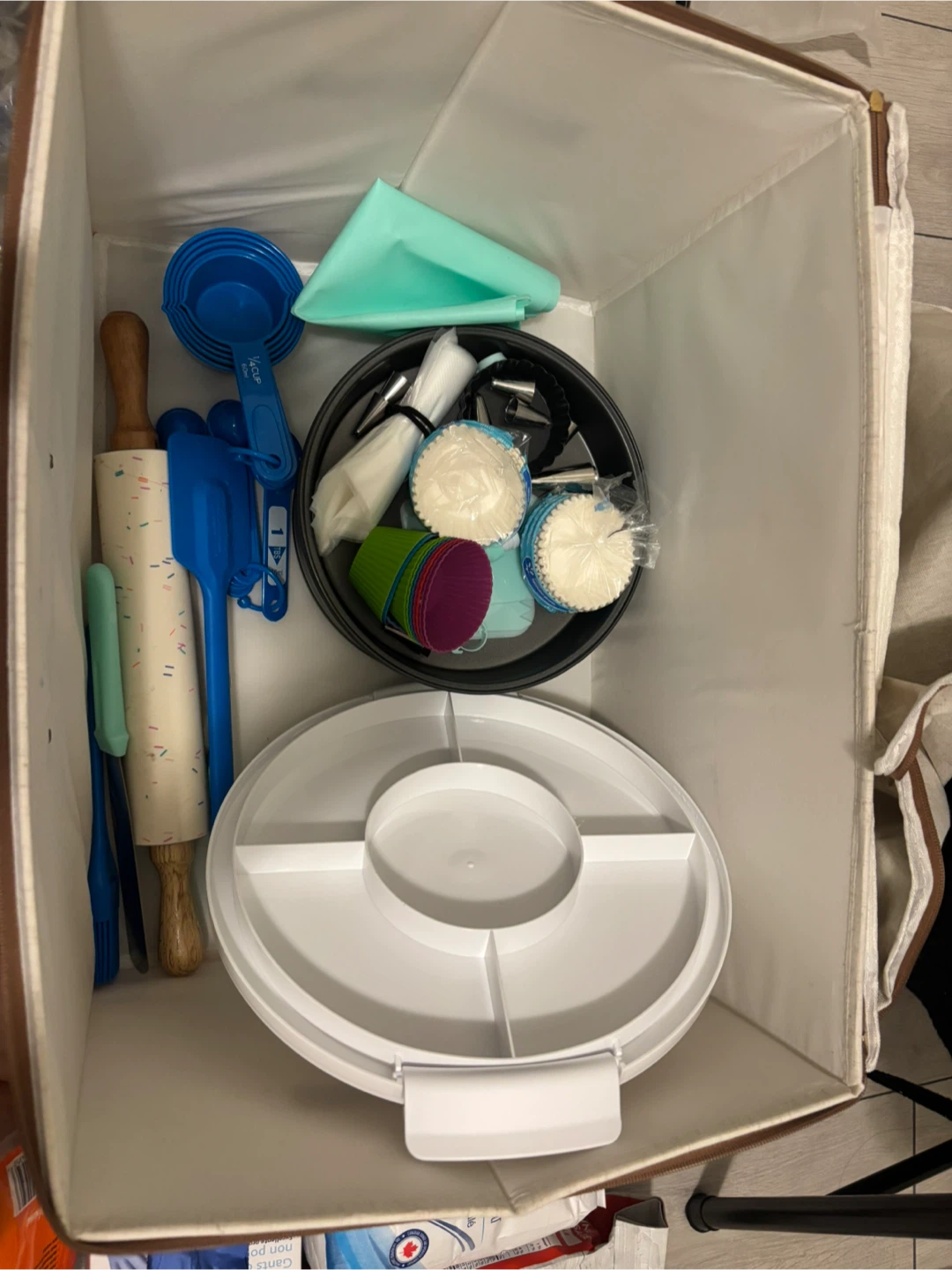 Baking Supplies Bundle (Electric Mixer & Kitchen Scale) - photo 2