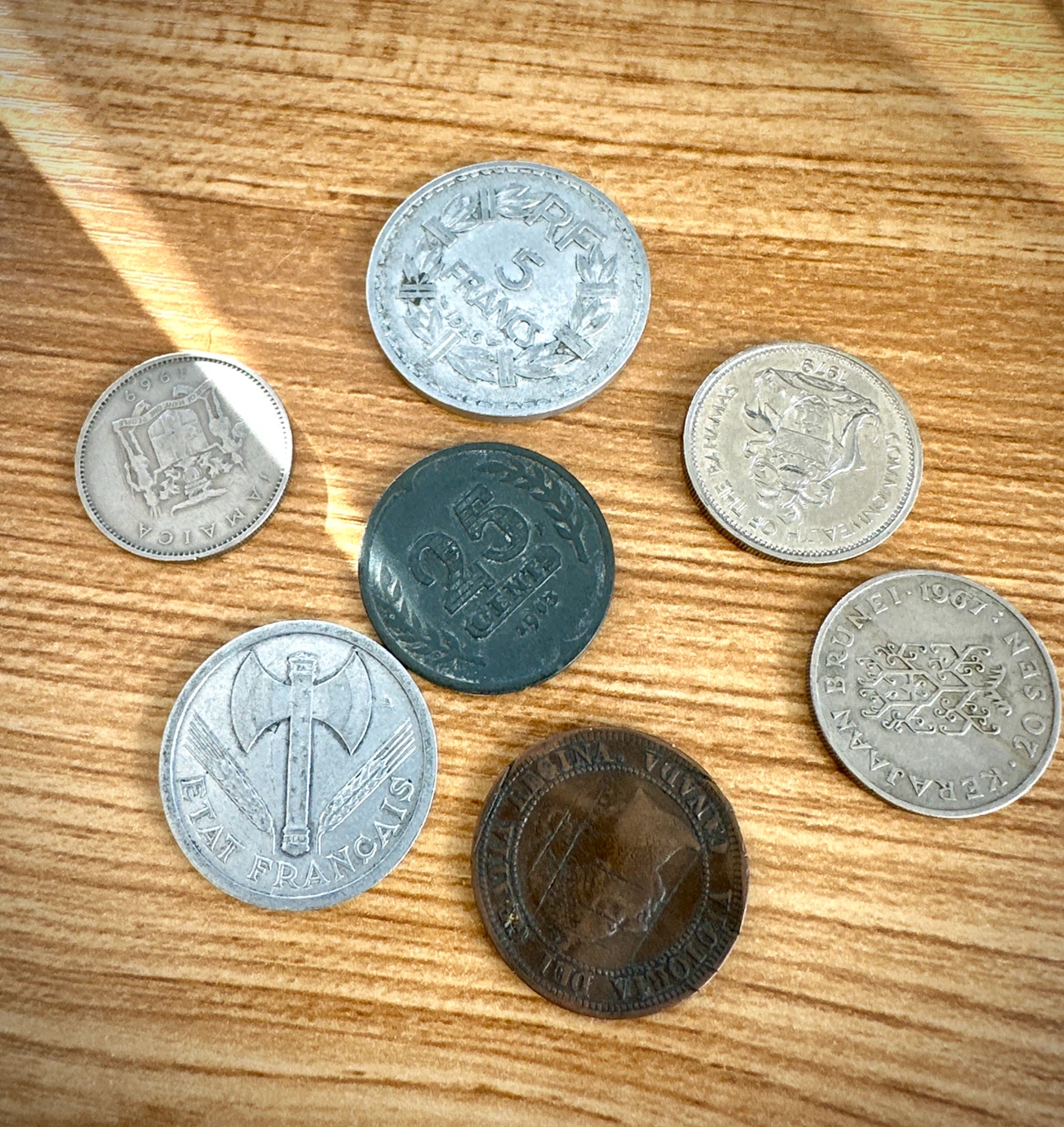 Assorted Vintage World - photo 2