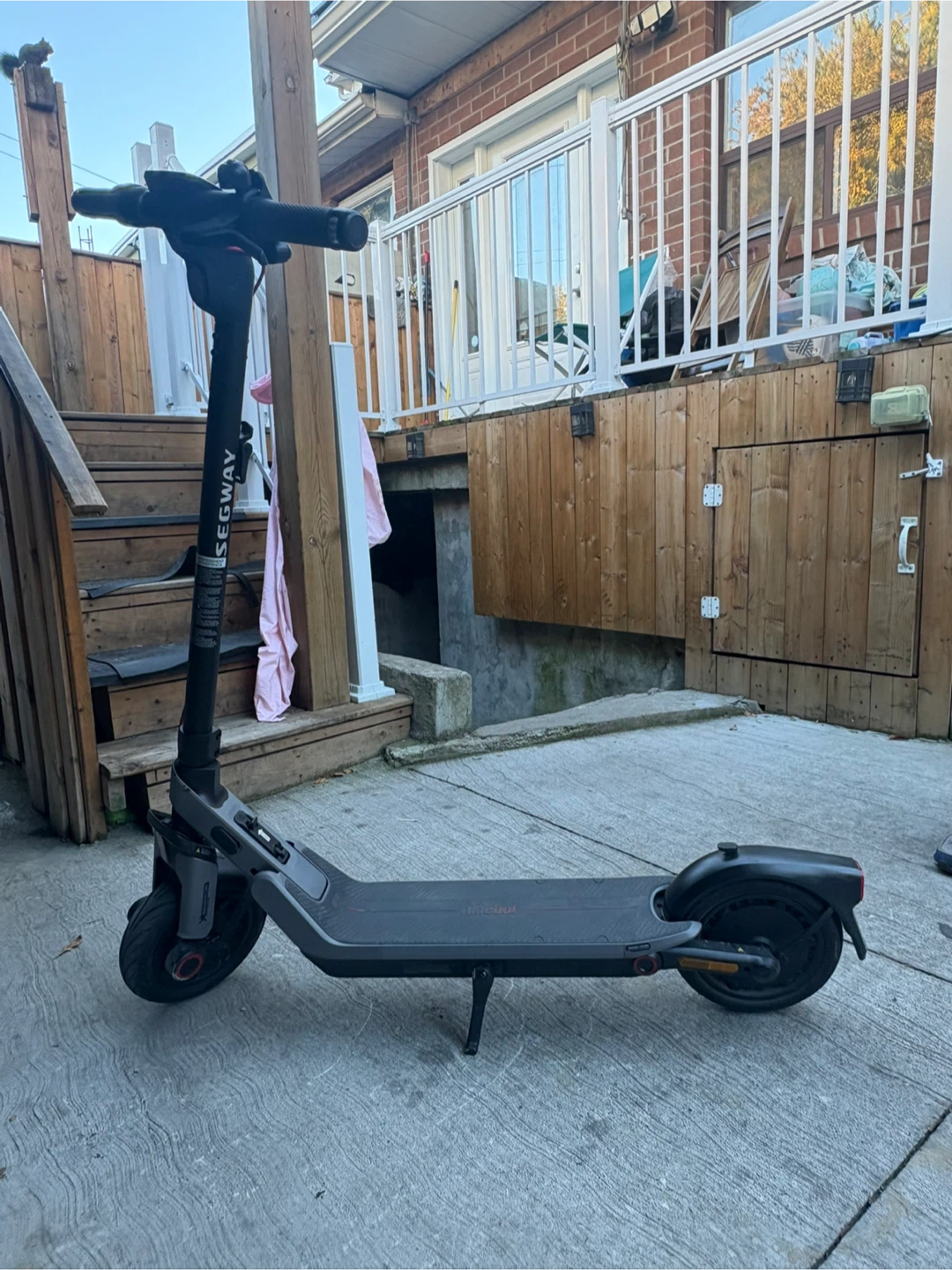 Segway Ninebot E3 Pro Electric Scooter - photo 2