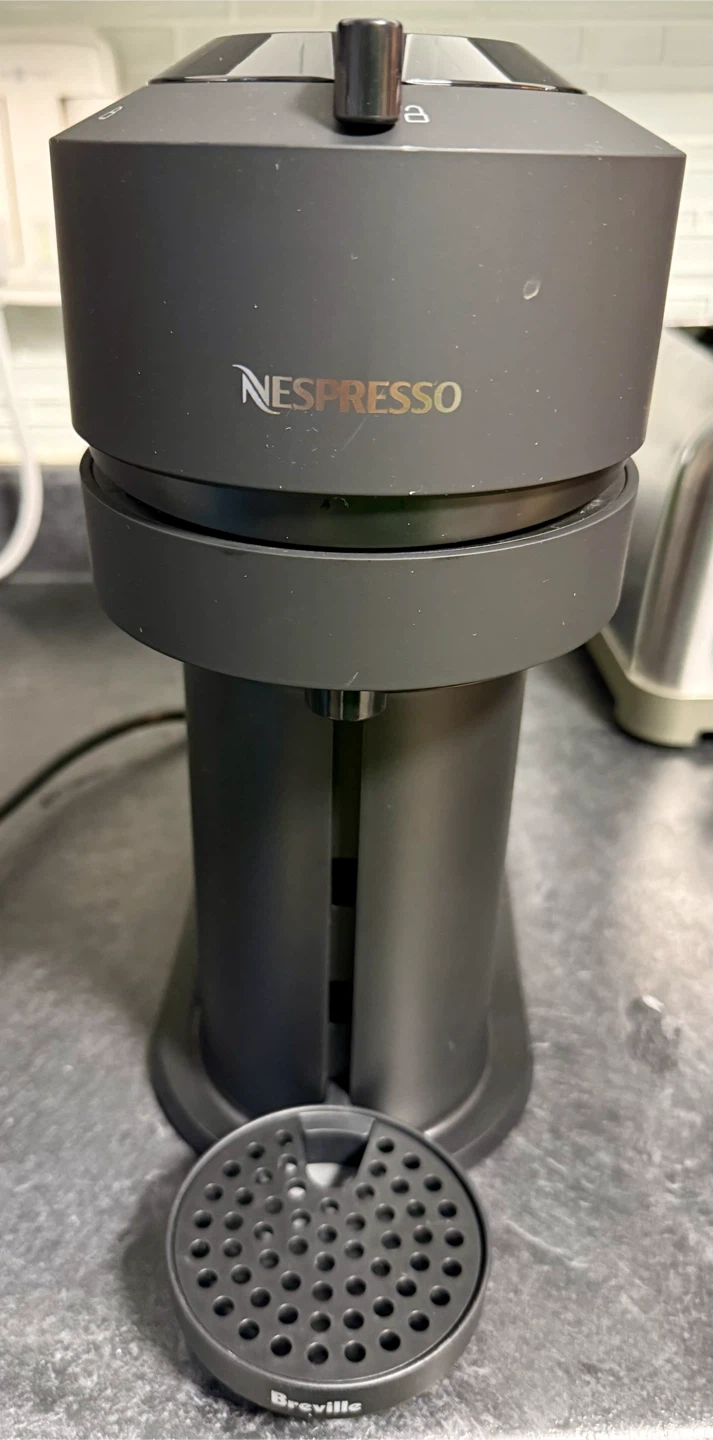 Nespresso Vertuo Next Coffee Machine - photo 4