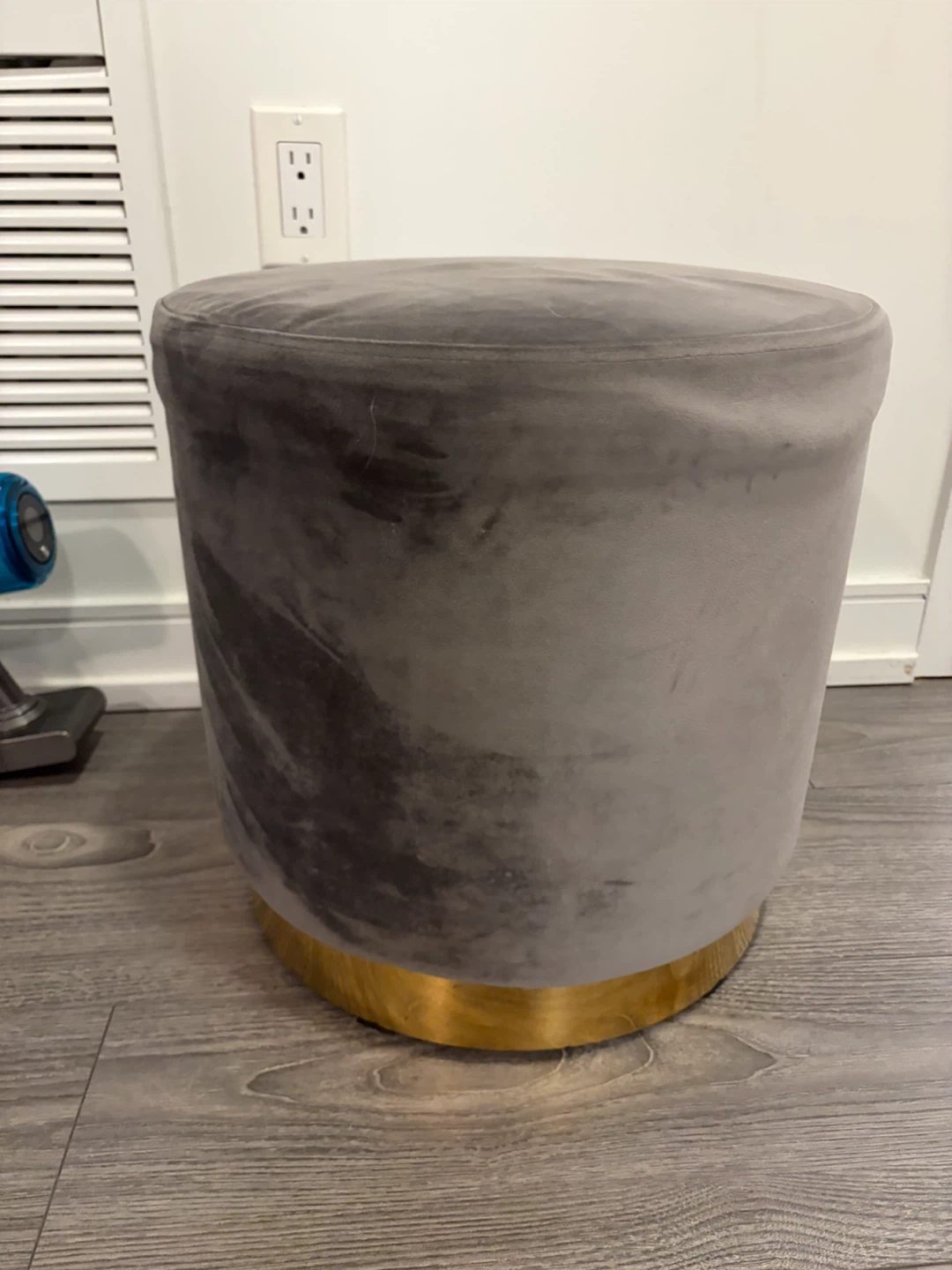 Structube Grey Velvet Ottoman with Gold Base - photo 2