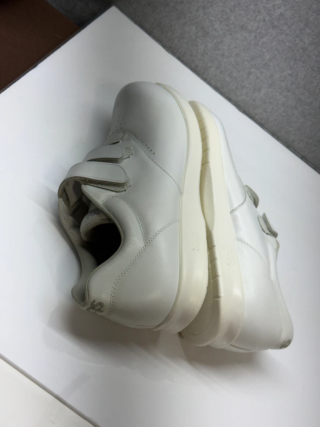 SAS Women's White Velcro Walking Shoes Size 10W - photo 3
