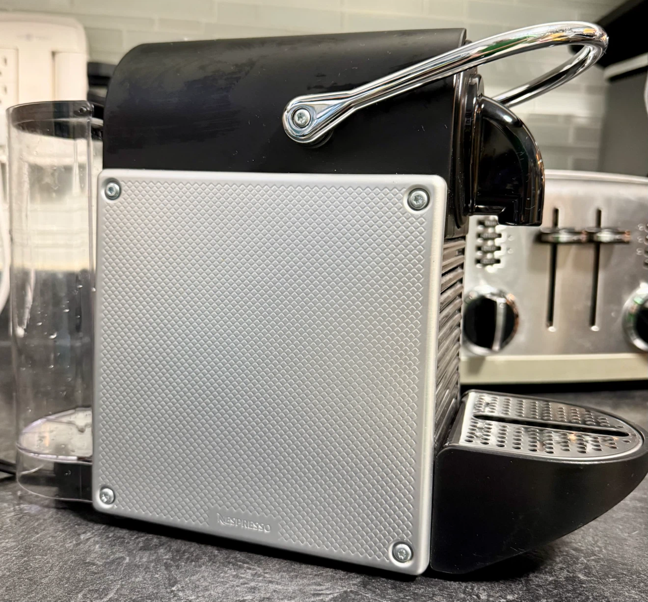DeLonghi Nespresso Pixie Espresso Machine - photo 2