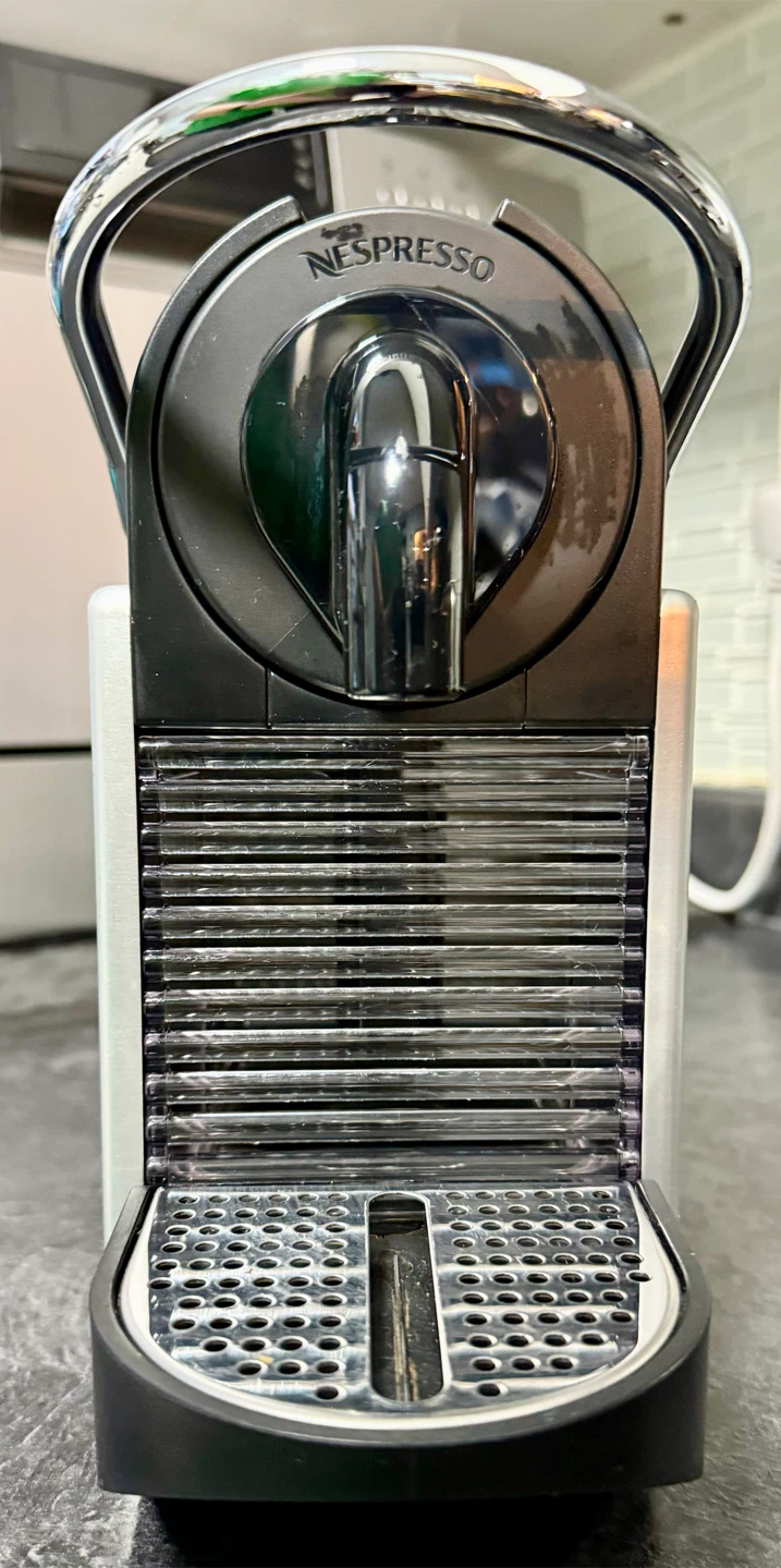 DeLonghi Nespresso Pixie Espresso Machine - photo 4