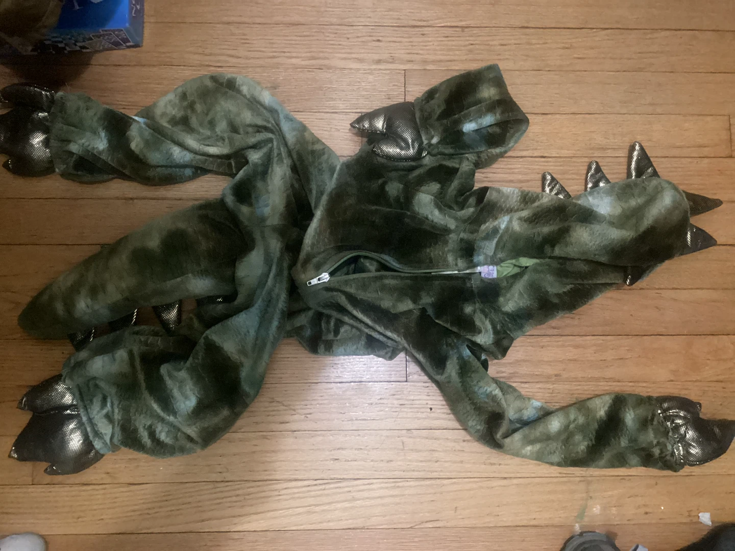 Green Dinosaur Costume size small 5-6T - photo 2