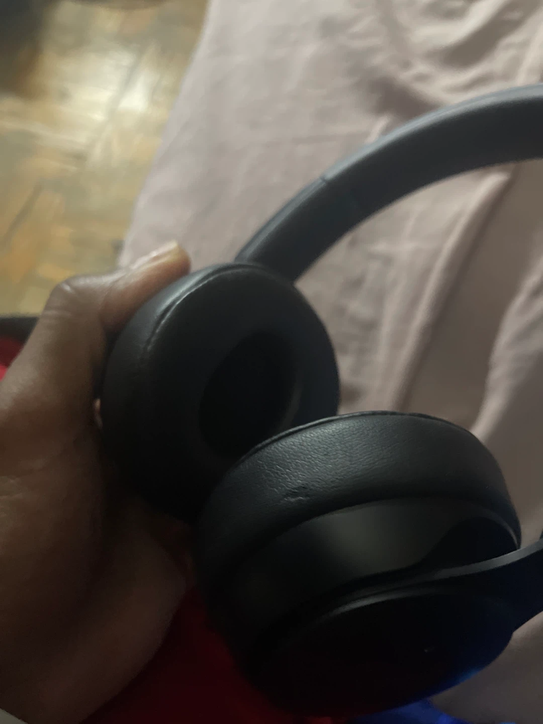 Beats Solo Wireless Headphones - photo 3