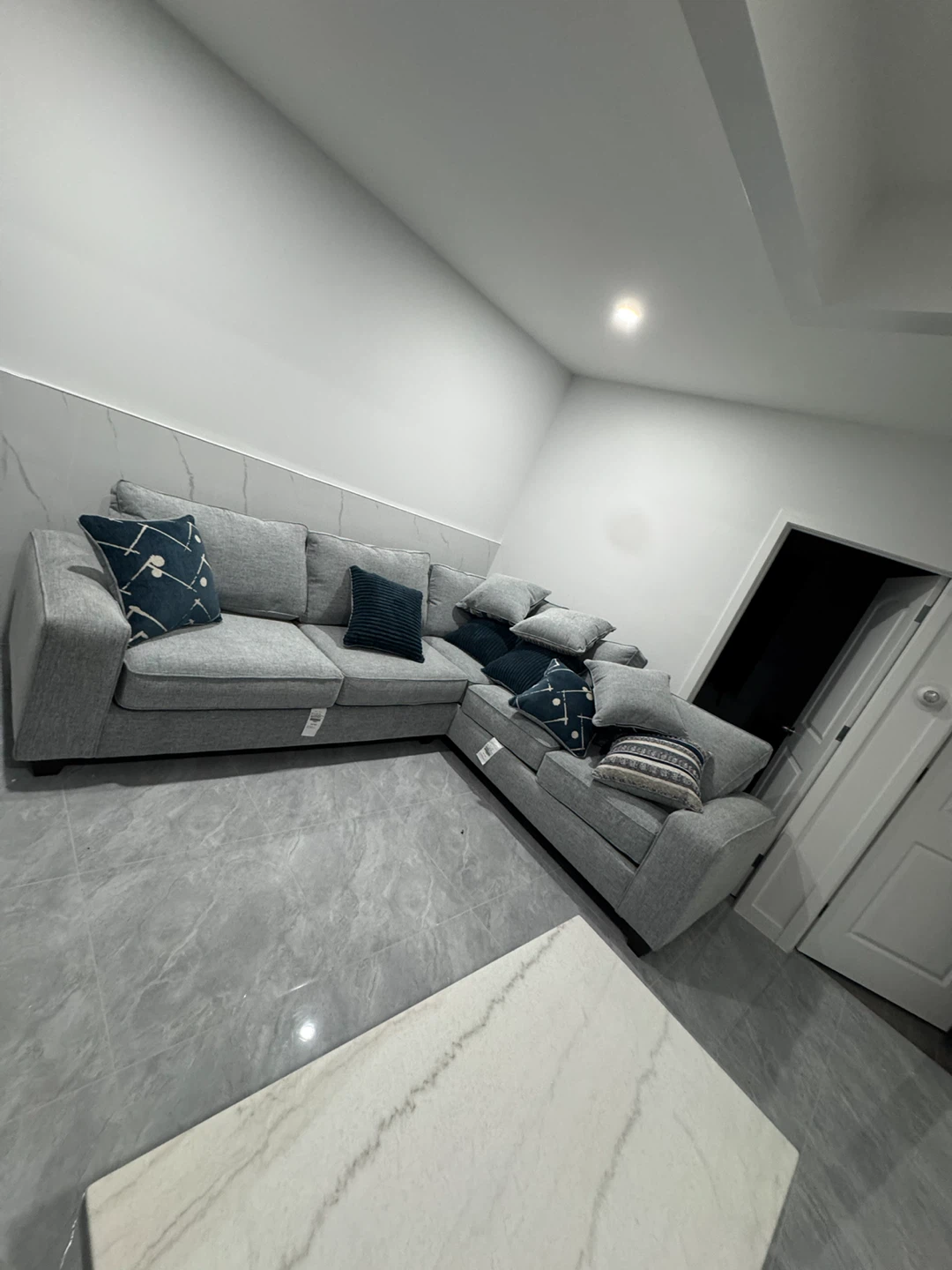 Sofa - photo 5