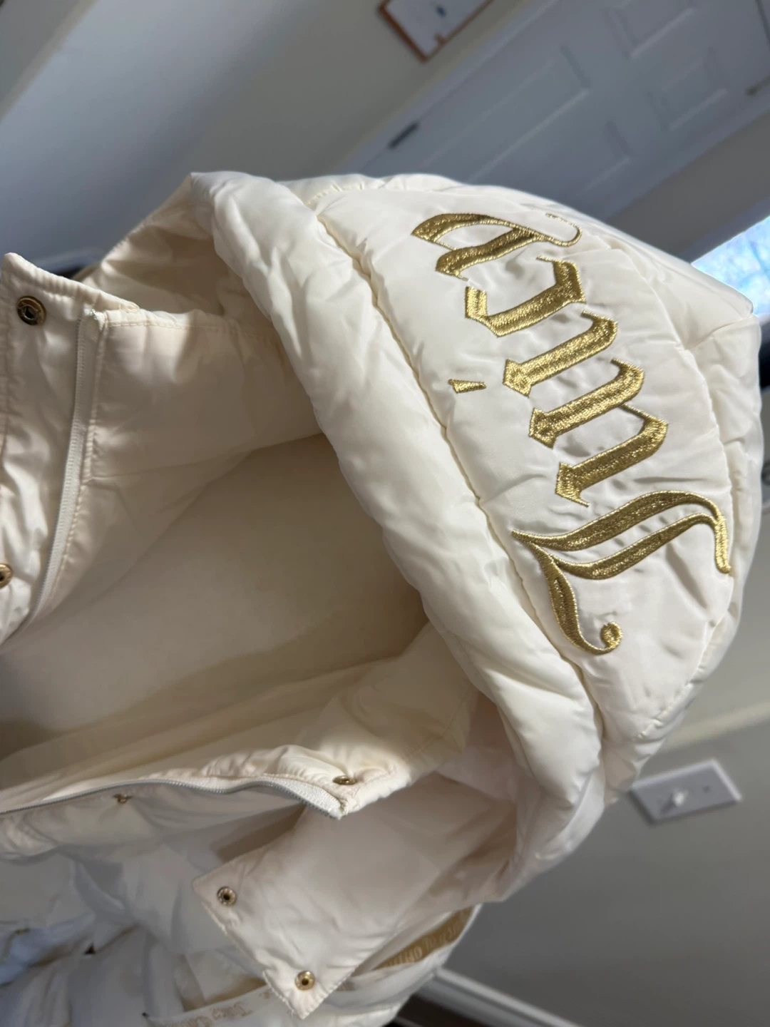 Juicy Couture Cream Puffer Coat - Medium - photo 2