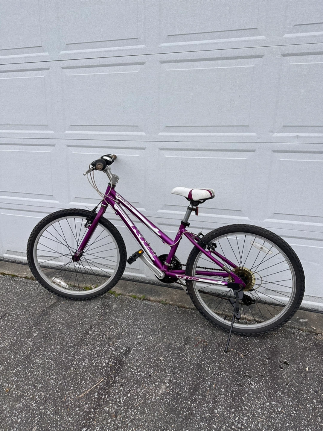 KHS 24” 21 Speed Bike - photo 2