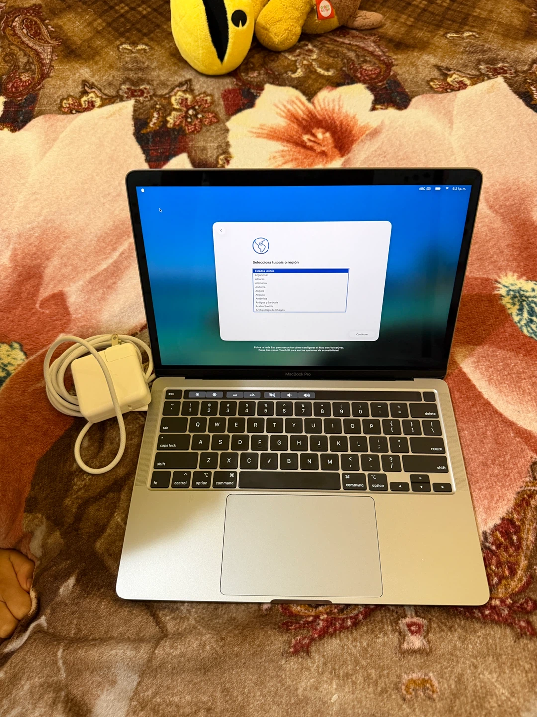 Apple MacBook Pro 2020 - photo 2