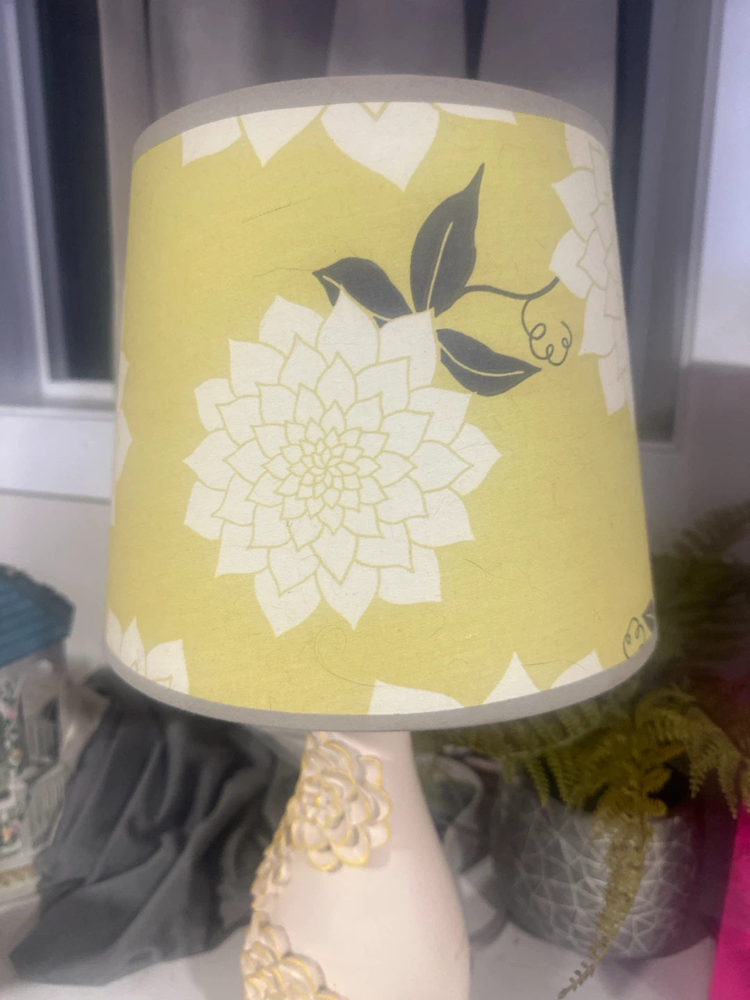 Farallon Brands Floral Table Lamp - photo 3
