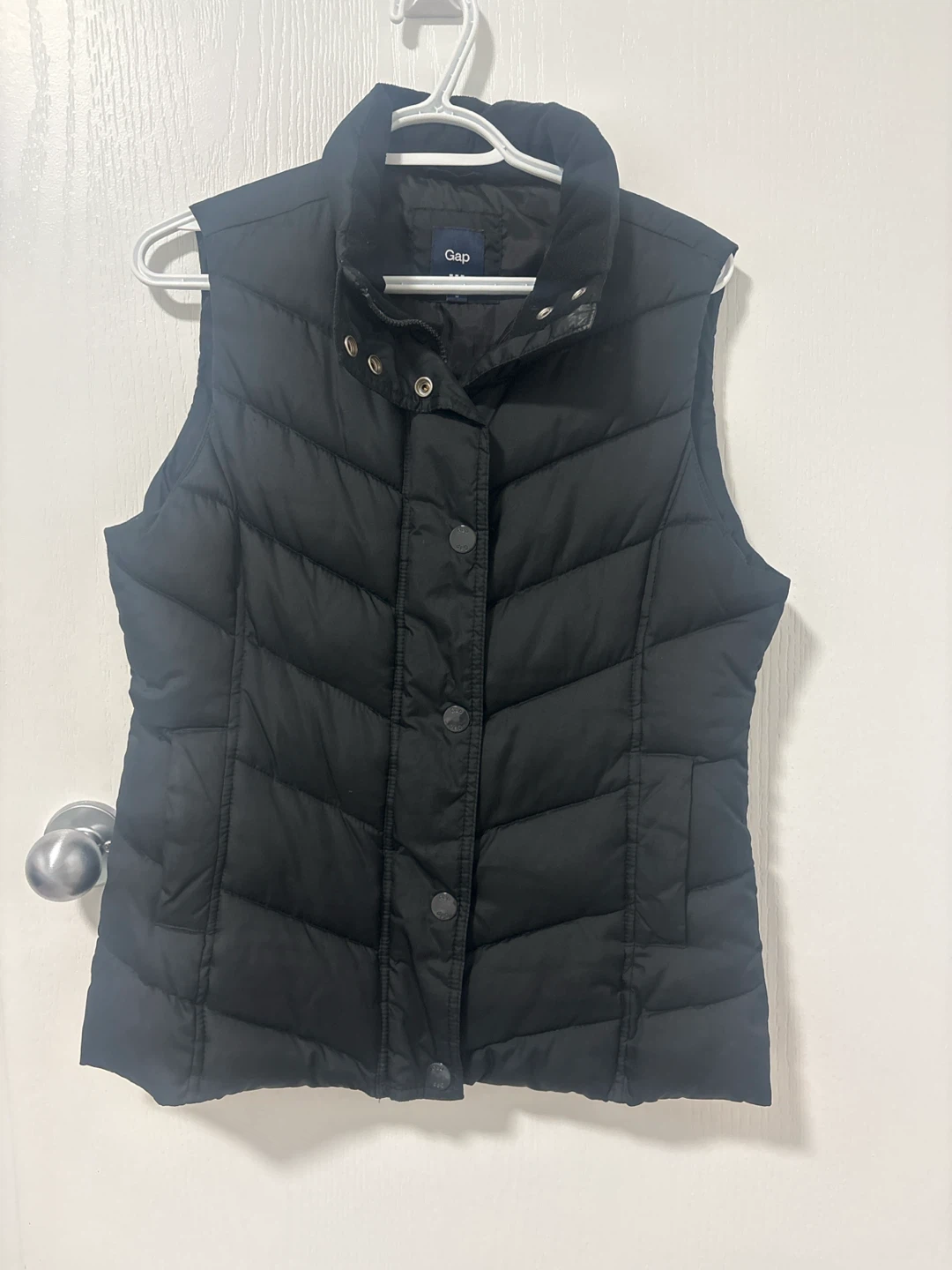 Gap Black Puffer Vest - photo 3