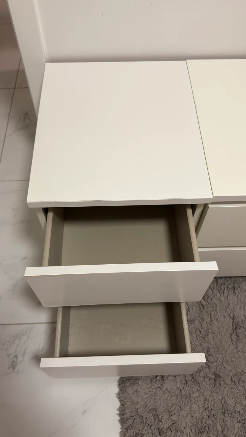 White 2-Drawer chest - photo 2