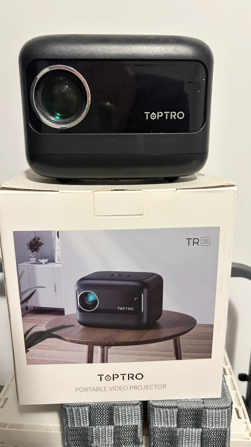 TOPTRO TR26 Portable Video Projector