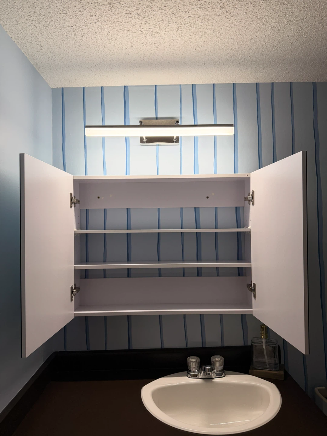 Mirror cabinet - photo 2