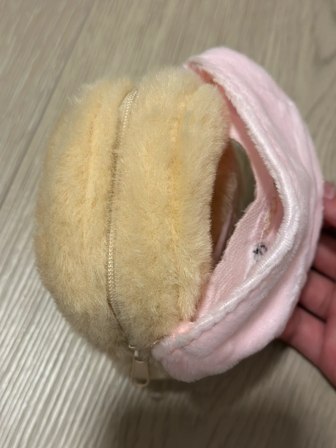 Plush Pig Keychain Pouch with Lip Gloss - photo 3