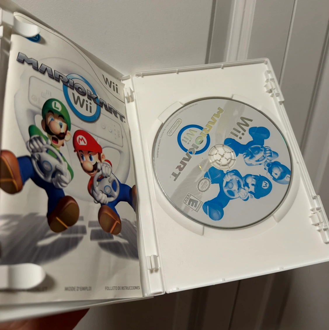 Mario Kart Wii and Wii Sports Resort Games - photo 4