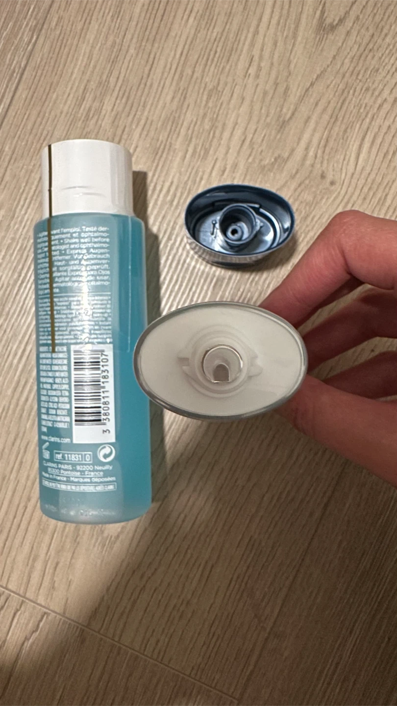 Bioré Aqua Rich Moisturizer and Clarins Eye Makeup Remover - photo 3