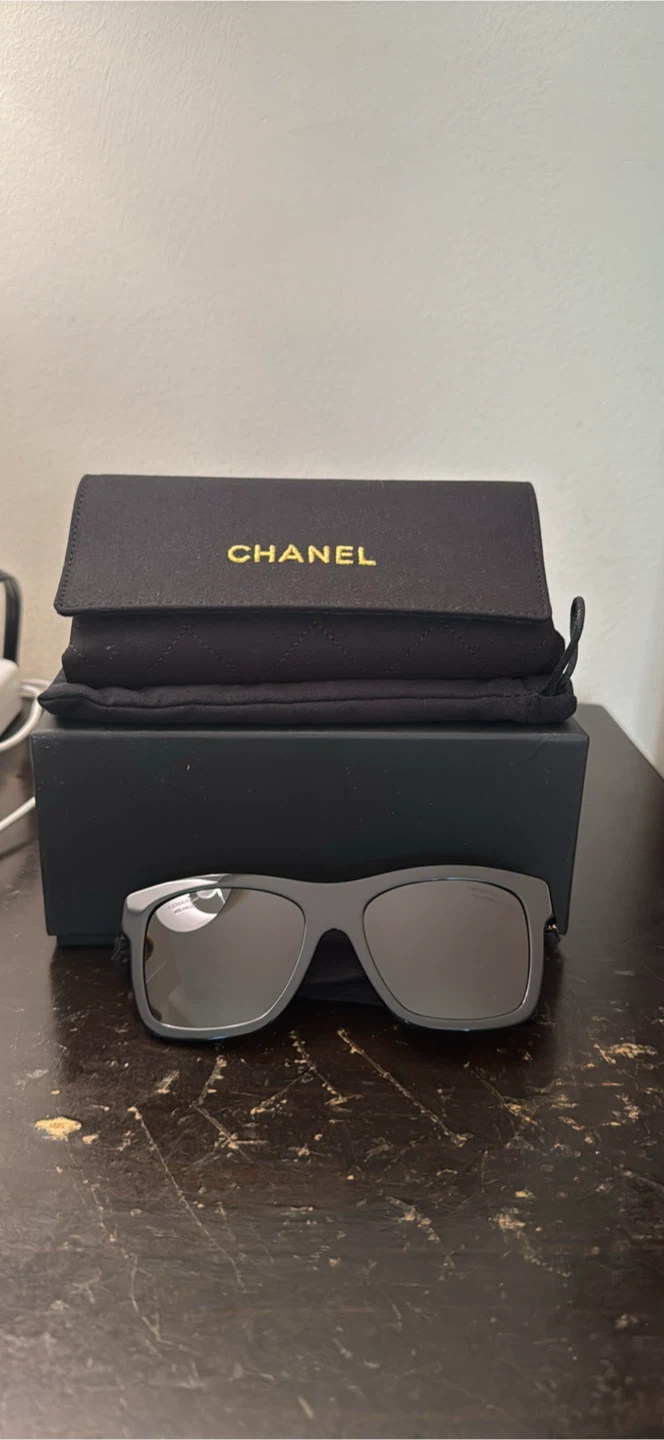 Brand new Chanel Sunglasses with Gold Detail - photo 3