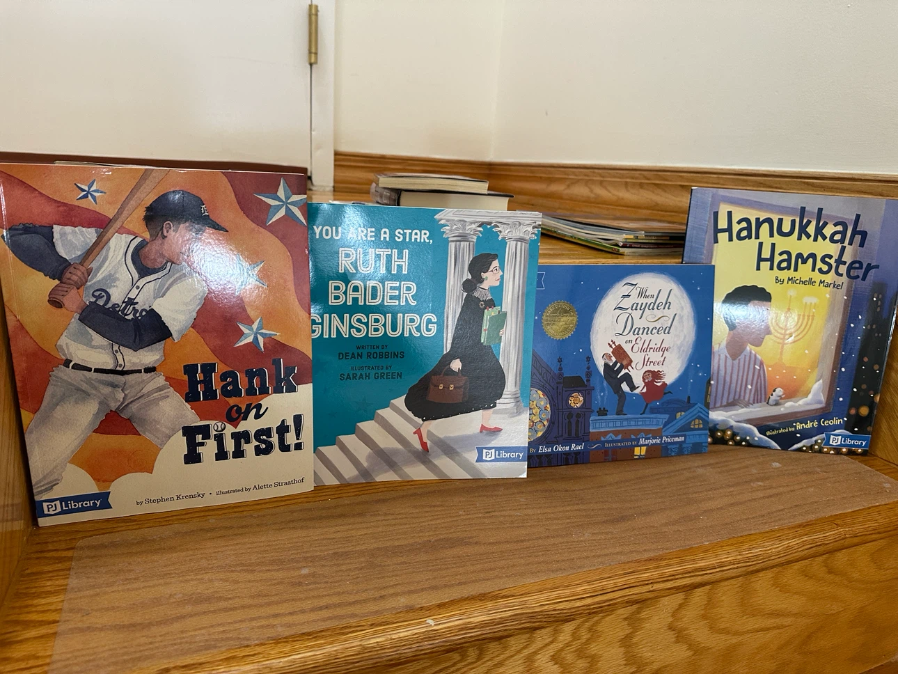 Assorted Children's Picture Books - photo 3