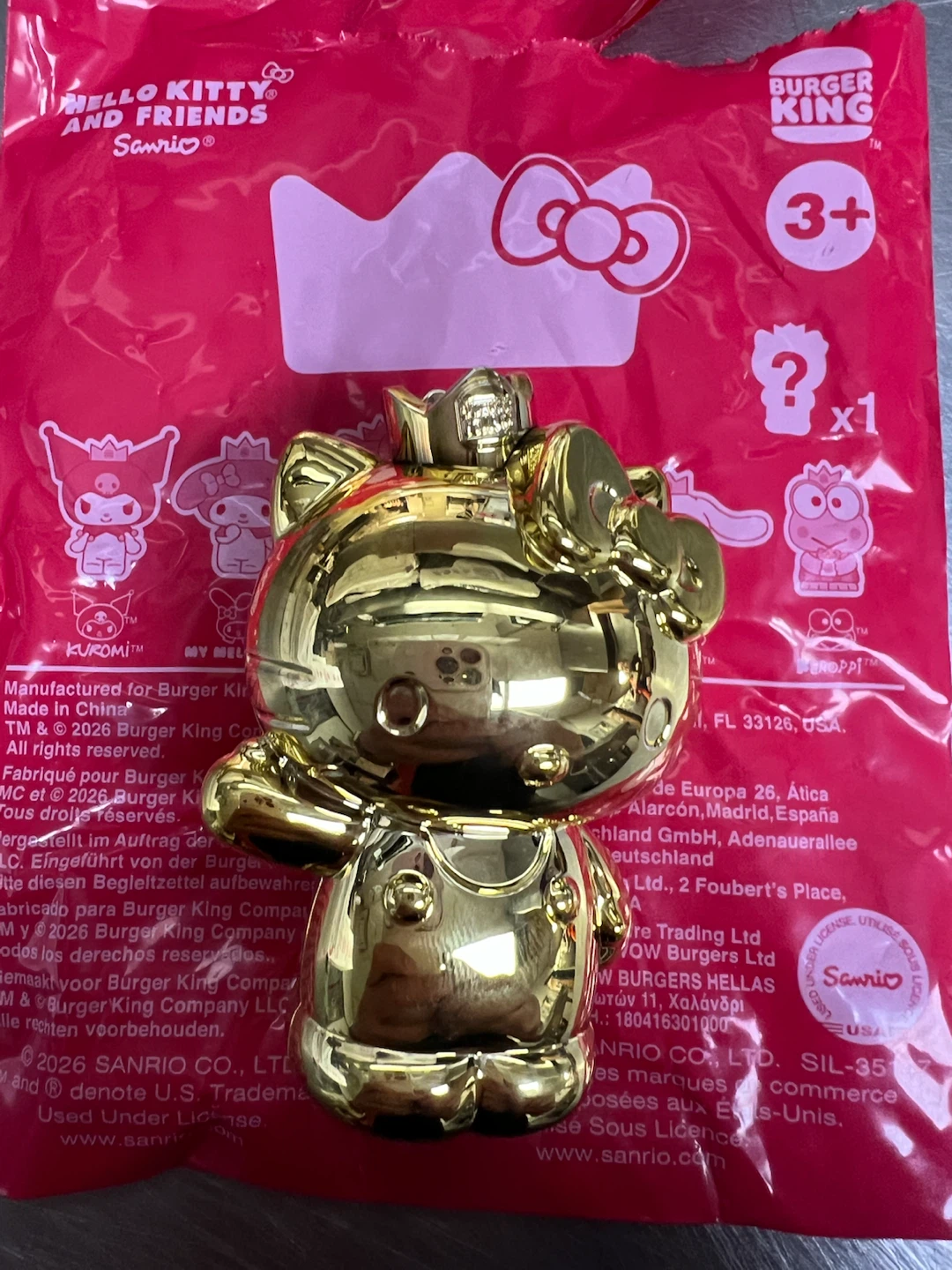 Burgerking Gold hello kitty