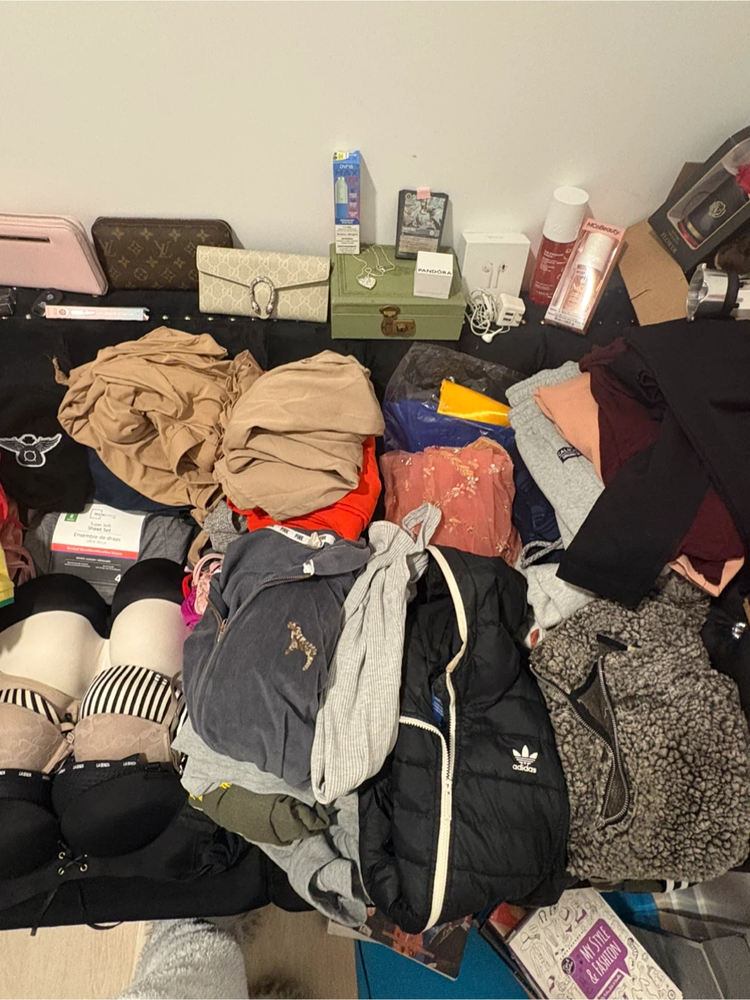 SALE Assorted Clothing & Accessories Bundle. - photo 2