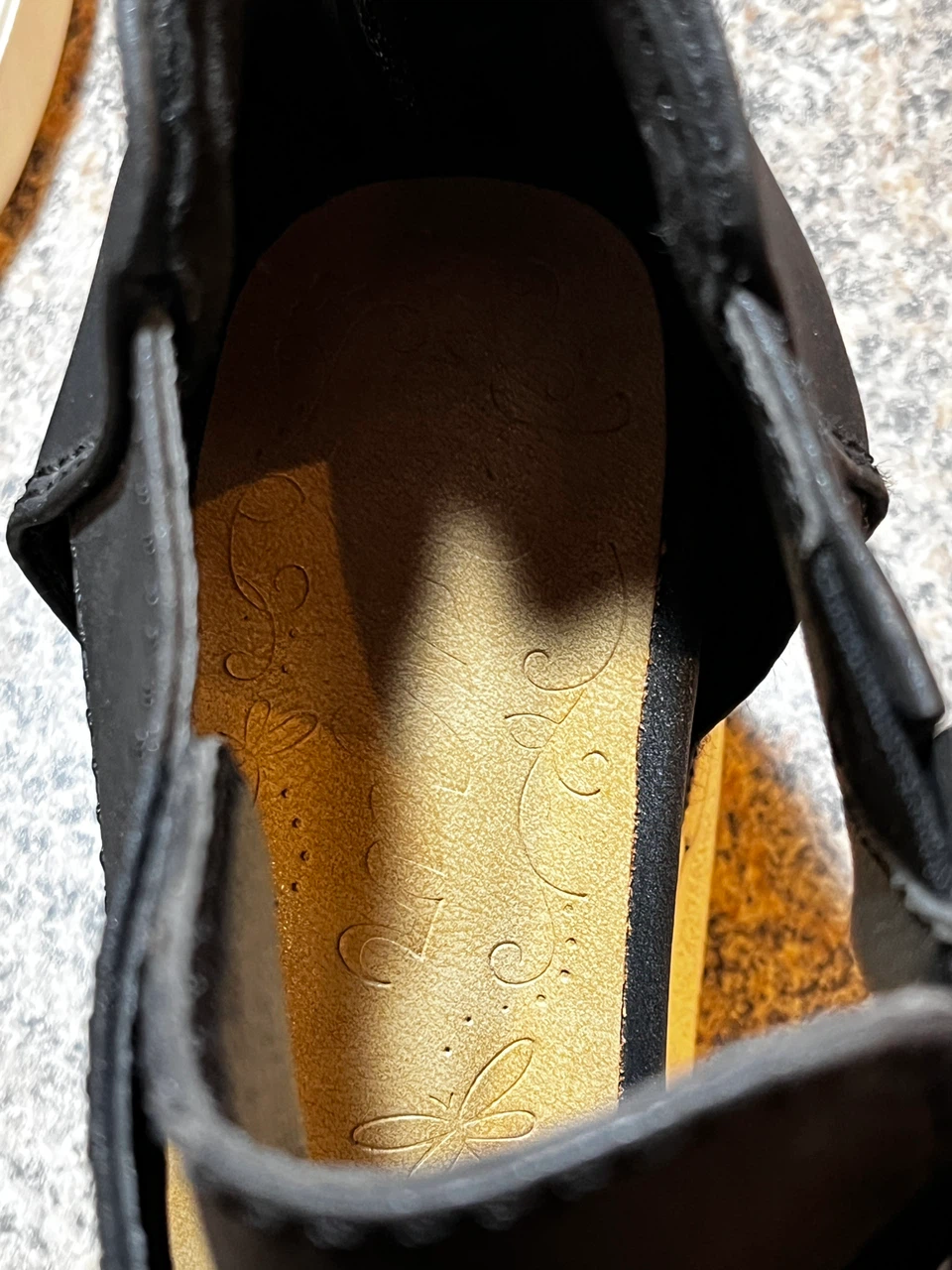 SGR-GUNGHO Black Wedge Sneakers Size 8M - photo 3