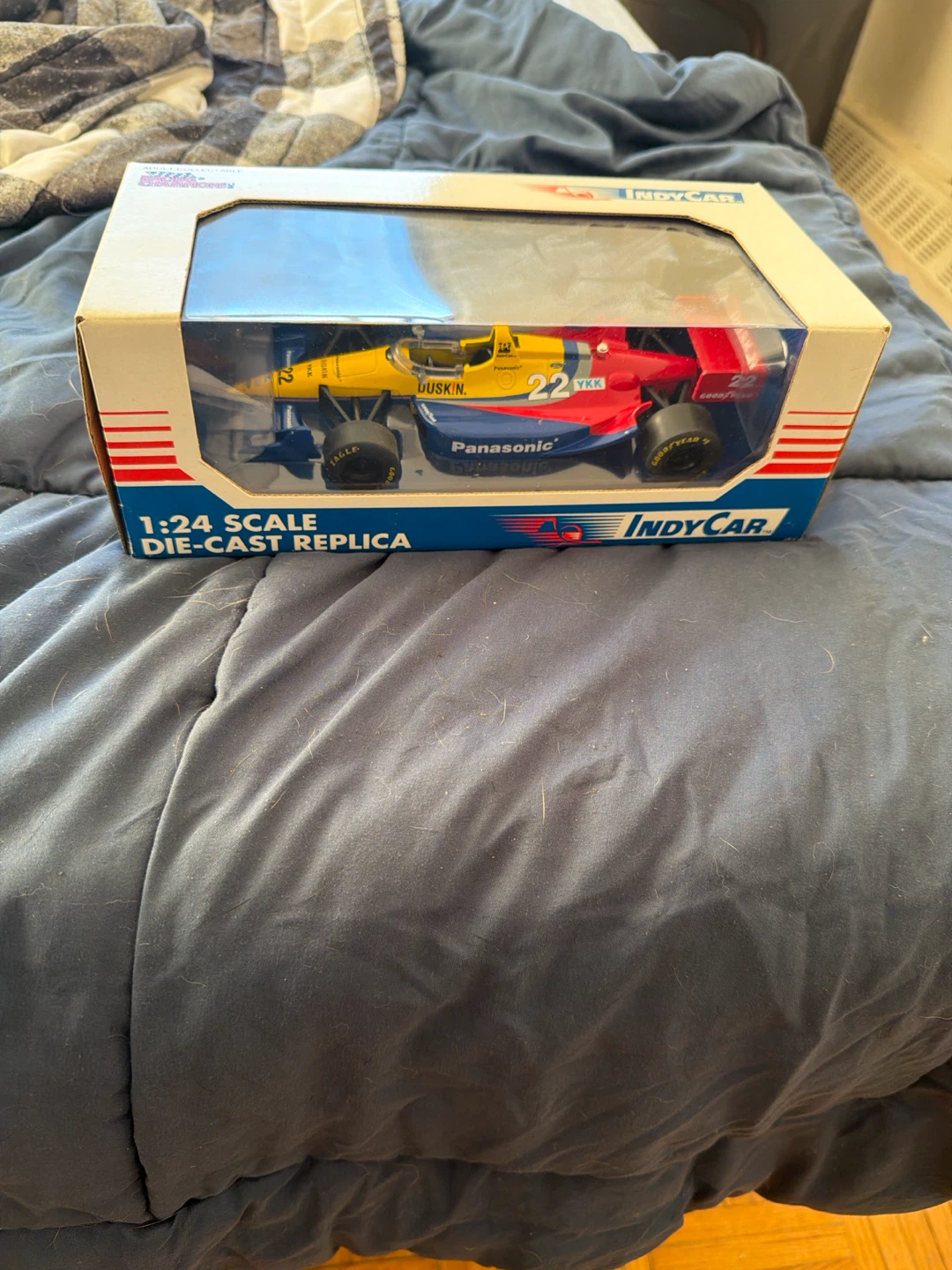 Racing Champions 1:24 Scale IndyCar Die-Cast Replica