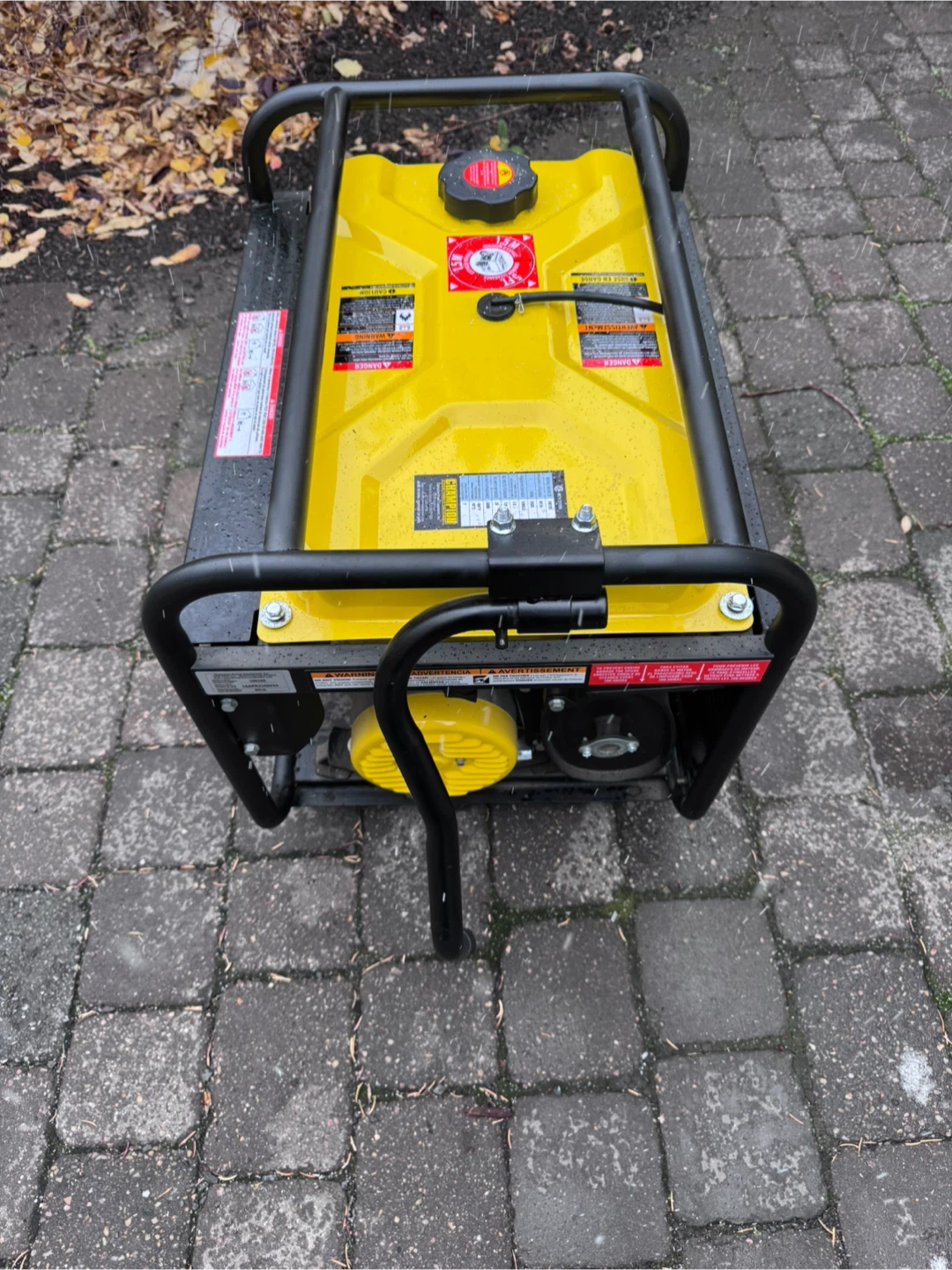 Champion 4000/3000 Watt Portable Generator - photo 2