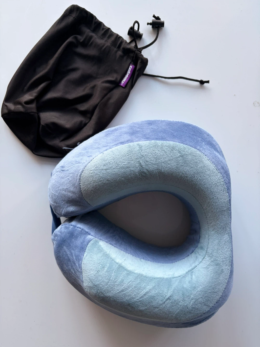 Cabeau Evolution Earth Deluxe Neck Pillow
