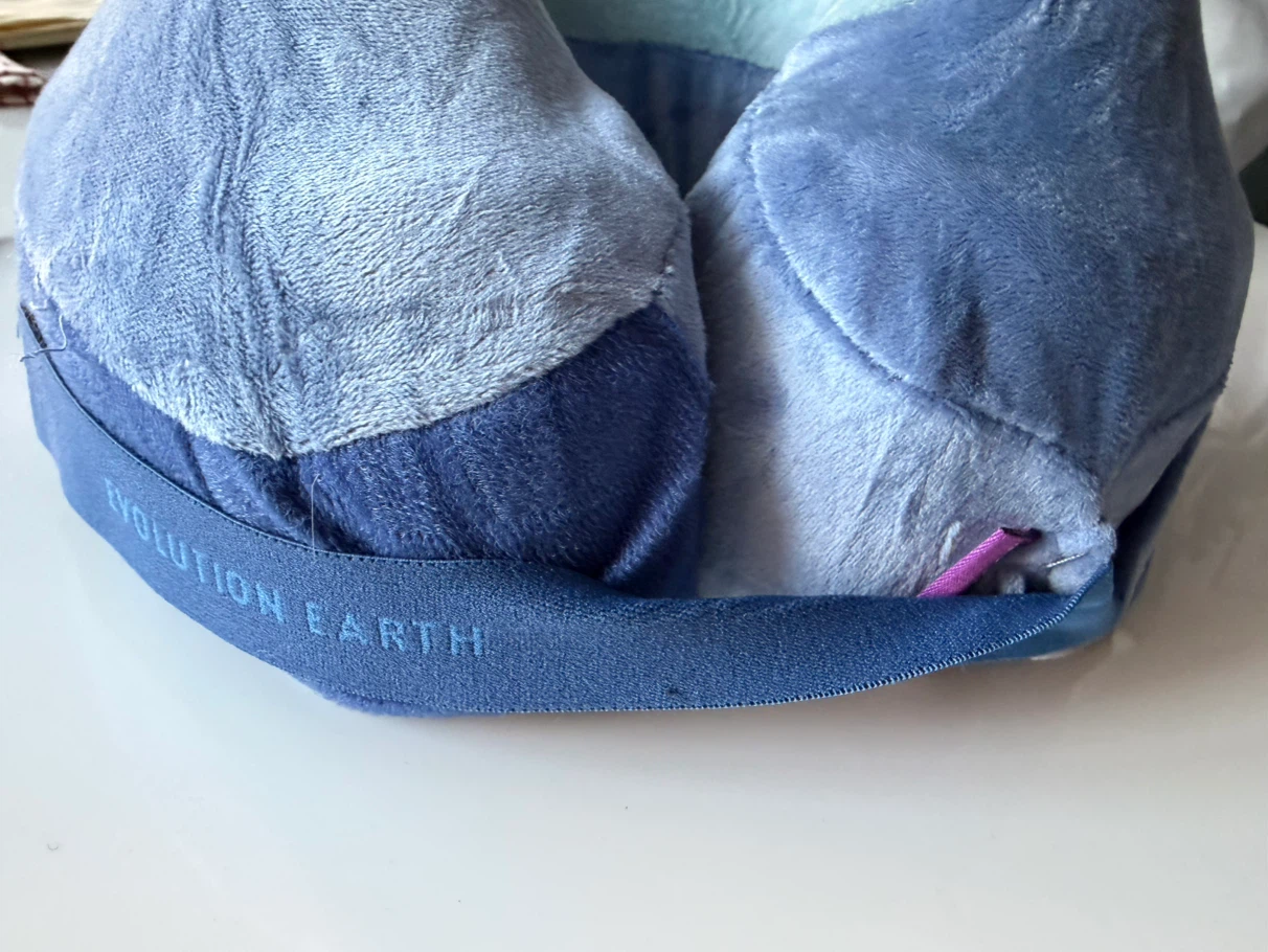 Cabeau Evolution Earth Deluxe Neck Pillow - photo 5