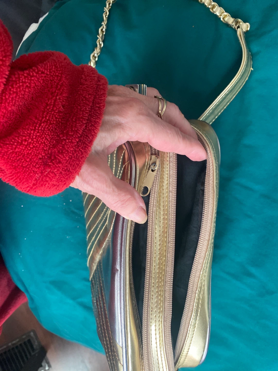 Gold Quilted Crossbody Bag - photo 2