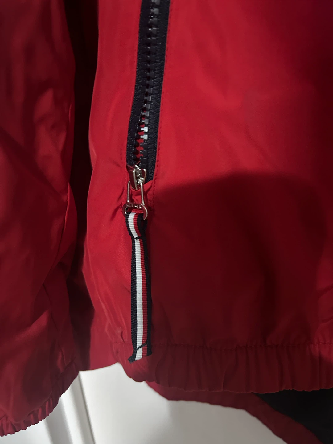 Women’s Tommy Hilfiger red hooded jacket - photo 3