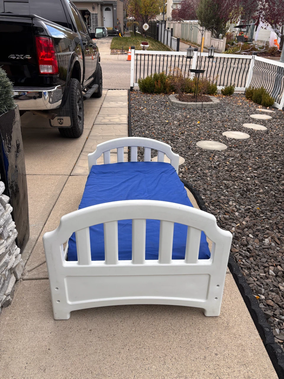 Step2 Toddler Bed - photo 2