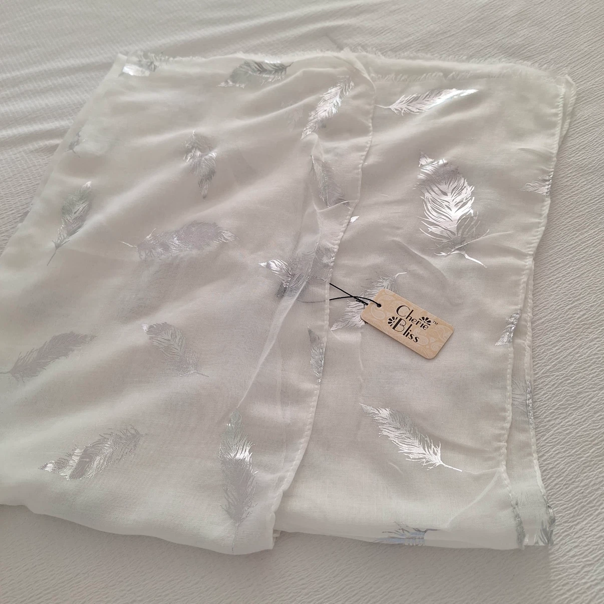 Cherie Bliss White and Silver Feather Fashion Scarf - photo 3