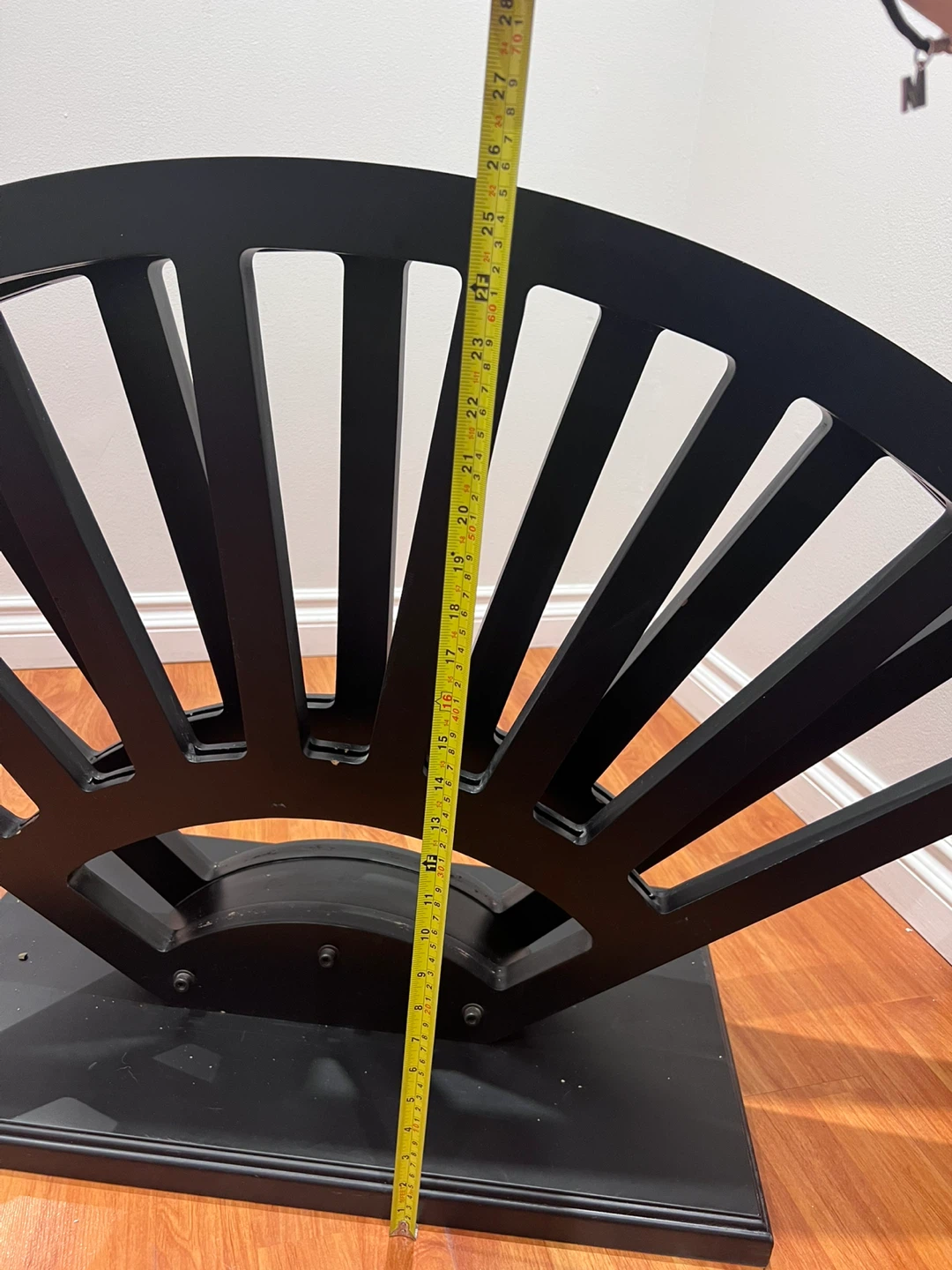 13-Slot Wooden Fan Display Stand - photo 5